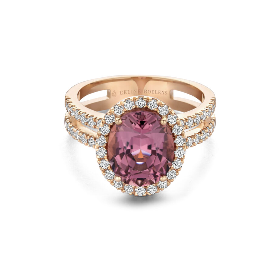 One Of A Kind ring N°180