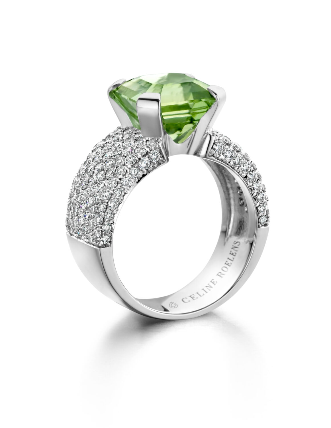 One Of A Kind ring N°126